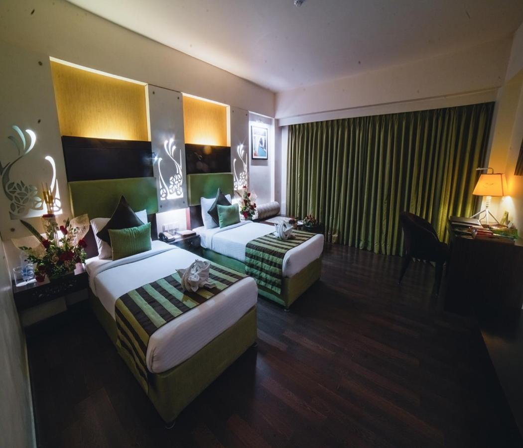 โรงแรมบาซานาแอนด์รีสอร์ท สิริกุรี ภายนอก รูปภาพ