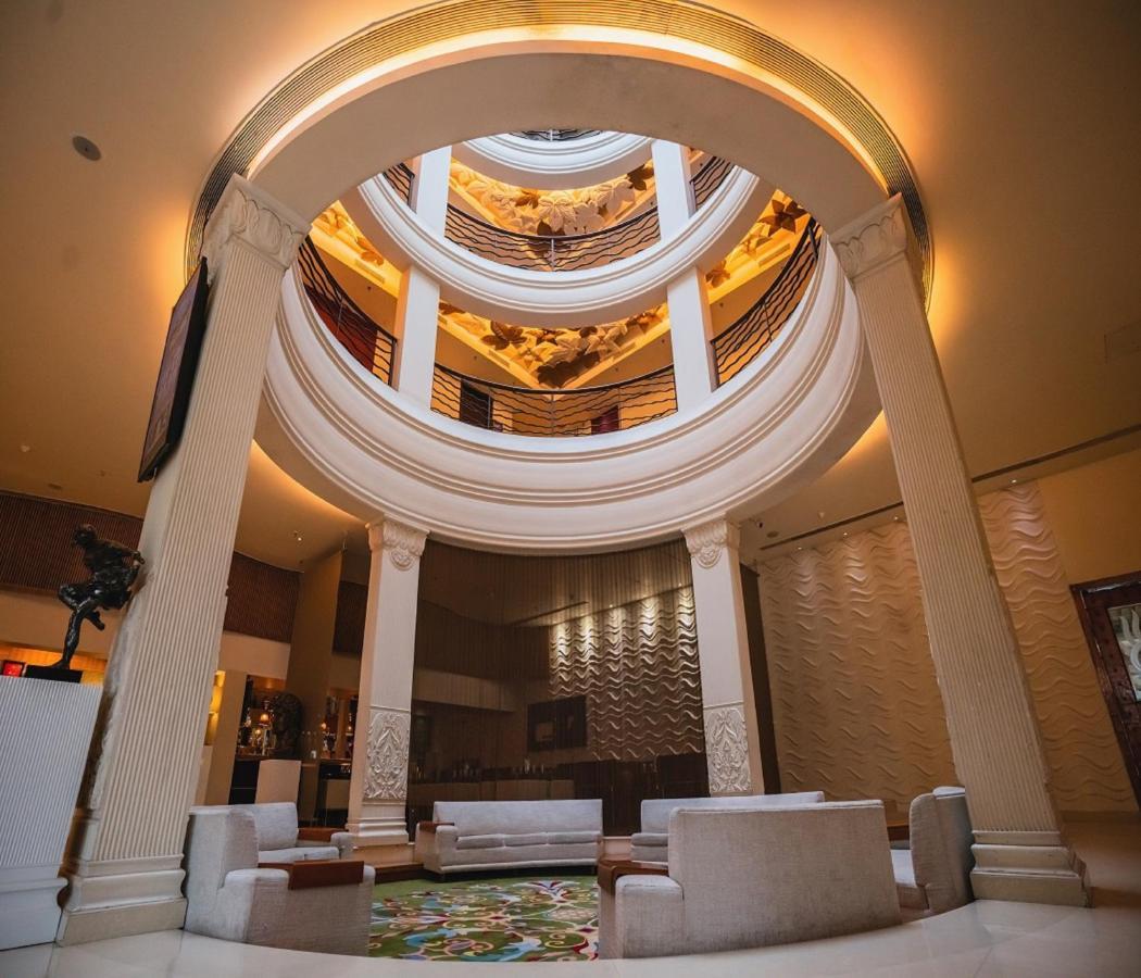 โรงแรมบาซานาแอนด์รีสอร์ท สิริกุรี ภายนอก รูปภาพ